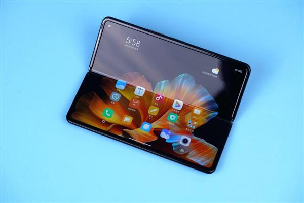 對標iPadmini！小米8英寸大屏手機曝光，2.5K解析度？