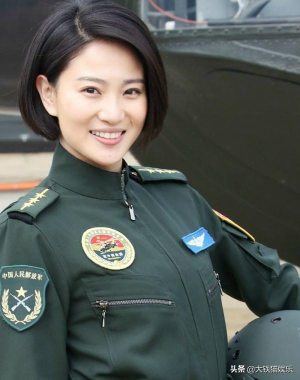 矯揉造作就別演軍旅劇了,這8位女星告訴你,什麼叫颯爽軍人氣質 矯揉造作就別演軍旅劇了,這8位女星告訴你,什麼叫颯爽軍人氣質
