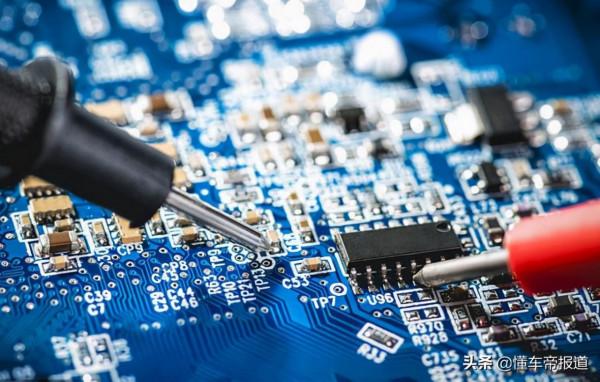 關注|晶片荒後果嚴重,全球汽車製造商今年將損失2100億美元 關注|晶片荒後果嚴重,全球汽車製造商今年將損失2100億美元