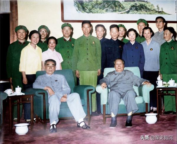 毛主席寫《紅色政權為什麼能夠存在?》,文思如湧,也多虧賀子珍 毛主席寫《紅色政權為什麼能夠存在?》,文思如湧,也多虧賀子珍