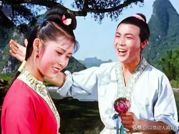 黃婉秋17歲演《劉三姐》,名揚天下一生幸福,男主角情感滄桑有淚 黃婉秋17歲演《劉三姐》,名揚天下一生幸福,男主角情感滄桑有淚