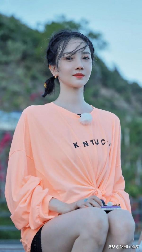 陳小紜太漂亮了,甜美可愛,美得精緻 陳小紜太漂亮了,甜美可愛,美得精緻