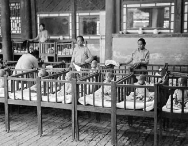 圖說民國：30張民國時期的老照片，講透底層社會的辛酸和悲哀