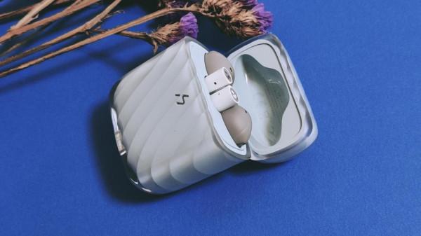 美到超出天際——哈氪零度輕運動真無線耳機