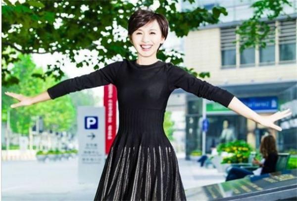 年輕國臉歐陽夏丹，工作上升期卻從央視消失，背後原因是什麼？