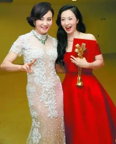 同名不同命的演員