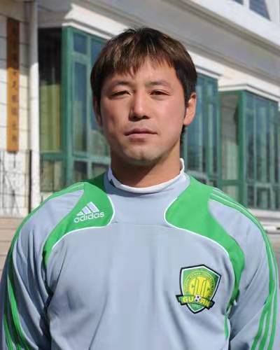 軍營裡走出的中場指揮官,健力寶球員系列四小天鵝之大將隋東亮 軍營裡走出的中場指揮官,健力寶球員系列四小天鵝之大將隋東亮