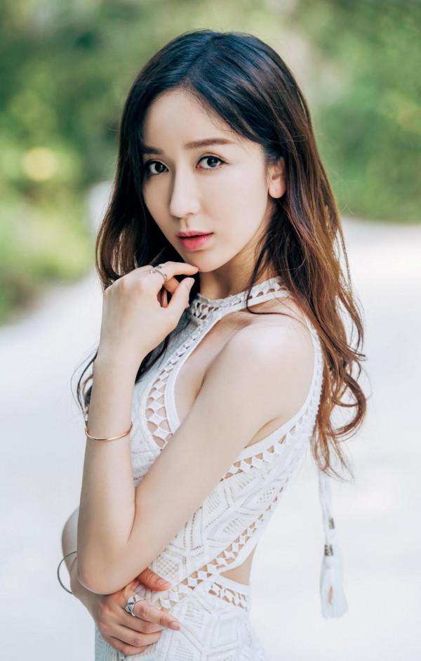 轉型網紅直播的10個女明星,各有各的故事,看看都有誰 轉型網紅直播的10個女明星,各有各的故事,看看都有誰