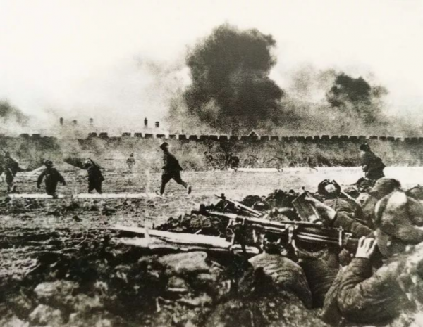 85歲老兵到銀行轉賬1000萬元,銀行核實後,才發現老人身份不簡單 85歲老兵到銀行轉賬1000萬元,銀行核實後,才發現老人身份不簡單