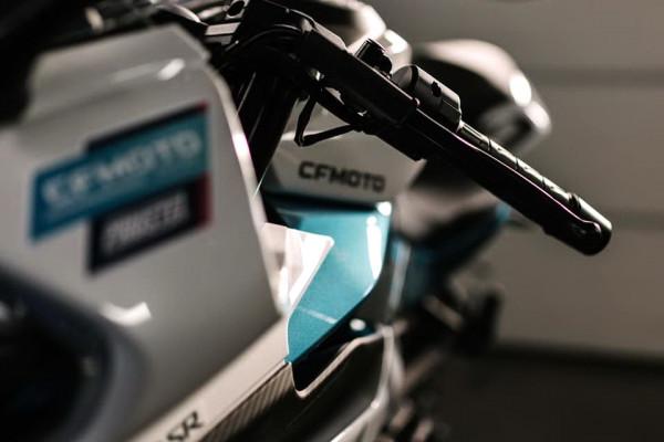 春風摩托 Pruestel GP Moto3 車隊的新衣裳