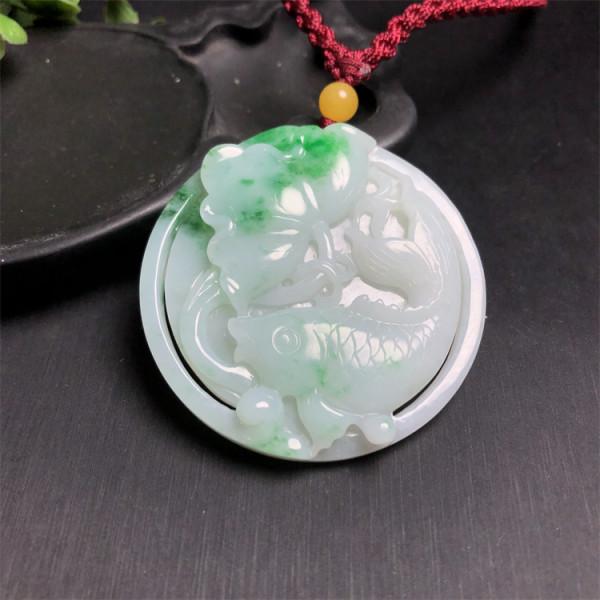 「翡翠」創匯期飄陽綠“連年有餘”翡翠圓佩 「翡翠」創匯期飄陽綠“連年有餘”翡翠圓佩
