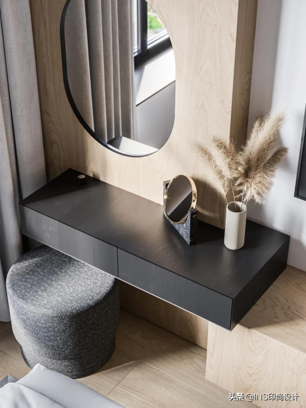 92㎡ 一室一廳，木飾面這樣用才高階