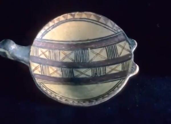 1999年,考古隊登6700米山頂,發現冰凍500年少女,面貌完好彷彿睡著 1999年,考古隊登6700米山頂,發現冰凍500年少女,面貌完好彷彿睡著