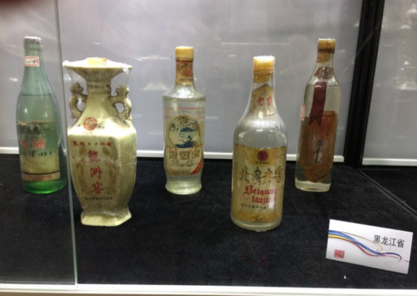 國內4大接近“零差評”的白酒，喝過2款以上的，酒齡都不小了