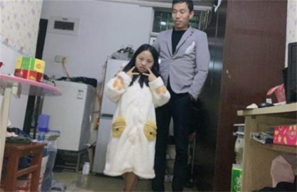 1.2米袖珍美女侯麗君，二婚嫁1.8米安徽帥小夥，準備要孩子