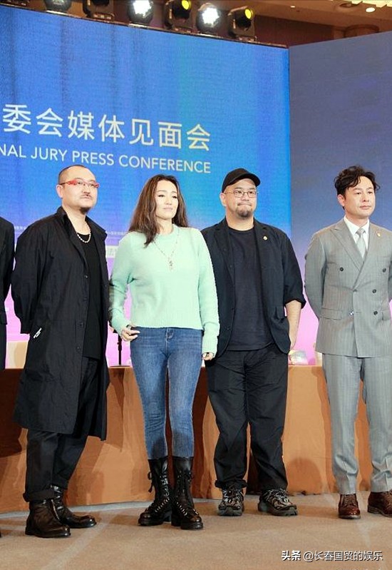 55歲鞏俐無修生圖曝光,長髮披肩真實狀態下自帶氣場 55歲鞏俐無修生圖曝光,長髮披肩真實狀態下自帶氣場