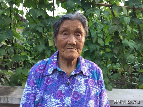 百人百集微黨課(83)|劉玉娥:被戰爭奪取的生命數不勝數,對於工作我要無愧於心 百人百集微黨課(83)|劉玉娥:被戰爭奪取的生命數不勝數,對於工作我要無愧於心