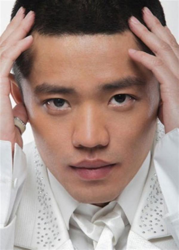 &OpenCurlyDoubleQuote;人間清醒&rdquo;鳳凰傳奇：打了多少因分賬不均，鬧掰解散組合的臉？