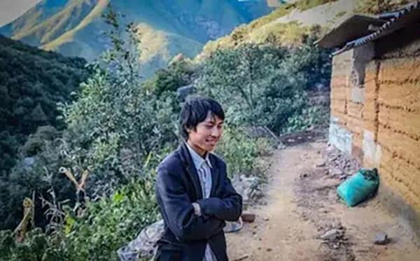 雲南深山一家六口，沒鄰居沒訊號、沒戶口，如今得到社會各界幫助