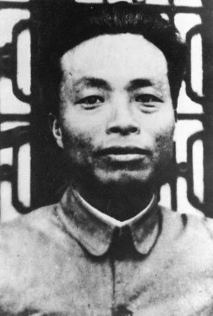 毛主席唯一一次為人抬棺，還親自為他寫下輓聯，他究竟是誰？