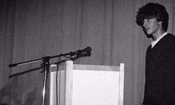 14年前馬克龍結婚,布麗吉特牽著孫女的手嫁給他,真愛和年齡無關 14年前馬克龍結婚,布麗吉特牽著孫女的手嫁給他,真愛和年齡無關