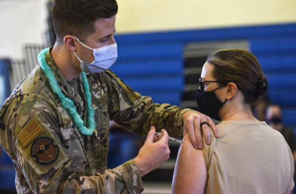 11月19日，加拿大軍艦失火；土耳其欲造新航母；美軍釋出重大禁令