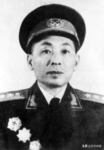 1955年授銜時，有十位開國上將被當場任命為軍區司令，他們都是誰