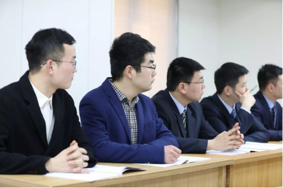 寒暑假並非教師專利,有公務員崗位也有同等待遇,老師都表示羨慕 寒暑假並非教師專利,有公務員崗位也有同等待遇,老師都表示羨慕