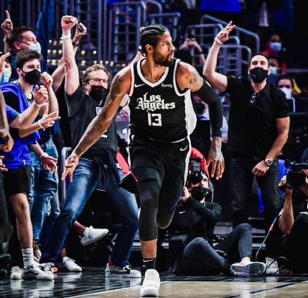 快船新球館奠基！韋斯特鳴不平，鮑爾默放狠話：要挑戰湖人的霸權