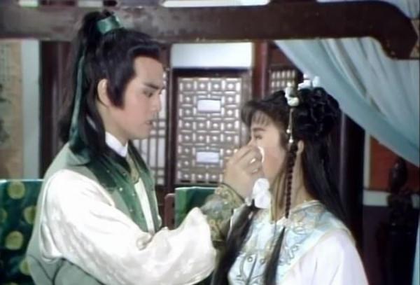 胡媚娘比李碧蓮美得多,為何戚寶山沒有愛上她? 胡媚娘比李碧蓮美得多,為何戚寶山沒有愛上她?