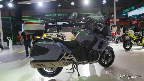 Benelli與領克推出聯名款摩托“燃金彈頭”