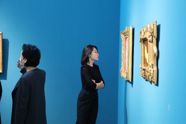 50餘件油畫作品講述王中軍的“藝術故事”