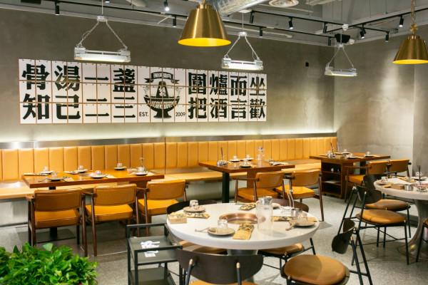 秋天抵禦寒冷的“秘密武器”！（煙囪銅鍋涮肉）