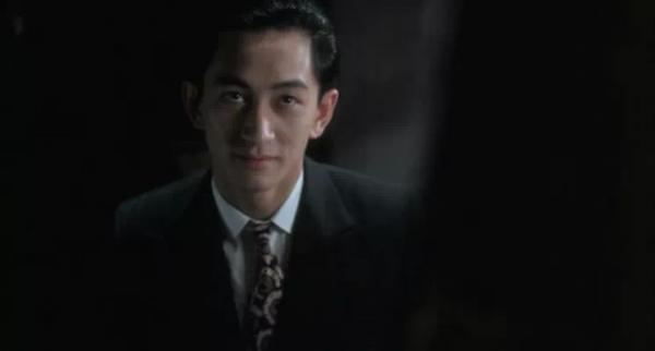 戴個眼鏡就想裝斯文敗類?這10位演員,展現的才是真“衣冠禽獸” 戴個眼鏡就想裝斯文敗類?這10位演員,展現的才是真“衣冠禽獸”