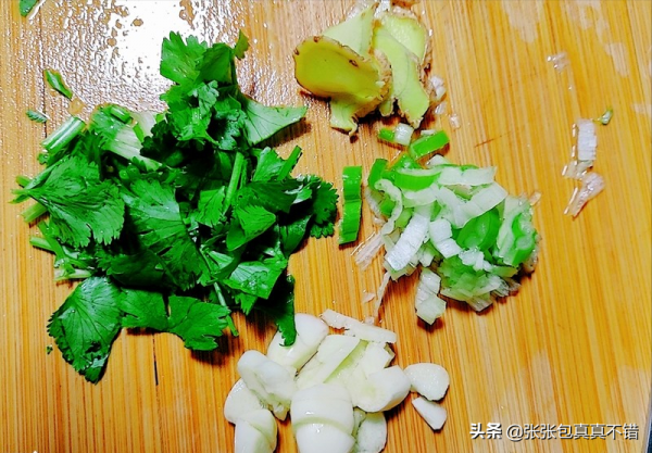 羊肉怎麼燉最好吃?教你一招,羊肉鮮嫩入味,好吃到舔盤子 羊肉怎麼燉最好吃?教你一招,羊肉鮮嫩入味,好吃到舔盤子