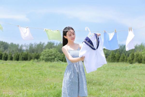 一顰一笑間熠熠生輝，極具魅力的4星座女