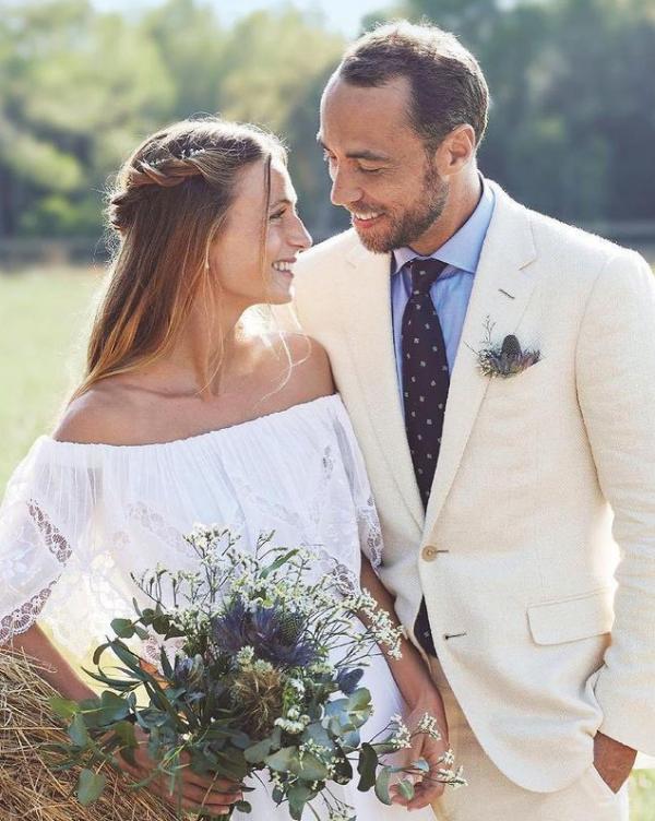 威廉小舅子婚禮現場曝光,凱特巧妙躲過鏡頭,“三小隻”沒有出鏡 威廉小舅子婚禮現場曝光,凱特巧妙躲過鏡頭,“三小隻”沒有出鏡