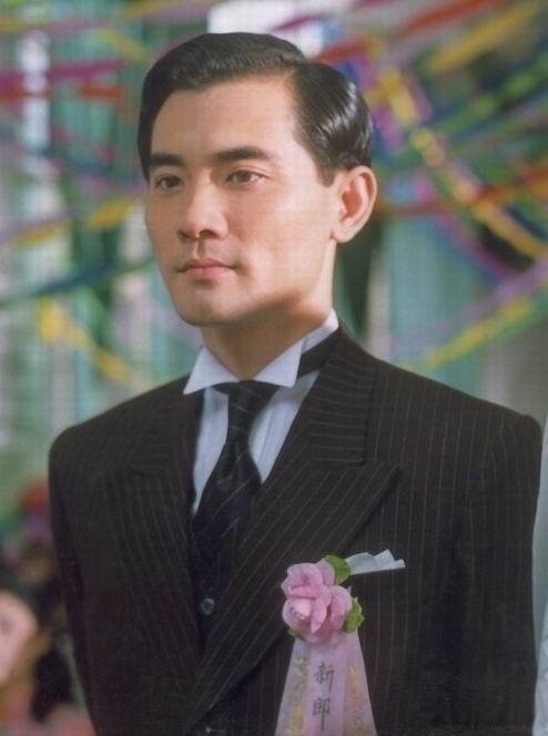 張愛玲：哪有什麼《紅玫瑰與白玫瑰》，不過是永不滿足的慾望罷了