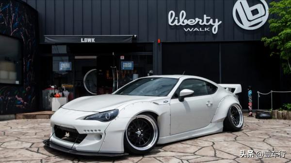 當前最帥寬體GR86,看來最懂豐田的還屬GAZOO RACING 當前最帥寬體GR86,看來最懂豐田的還屬GAZOO RACING