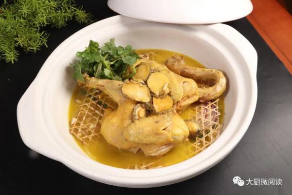 手撕羊排、蔥香烤肘子、鮑魚黃金雞&hellip;酒店年宴壓桌菜，實用又大氣