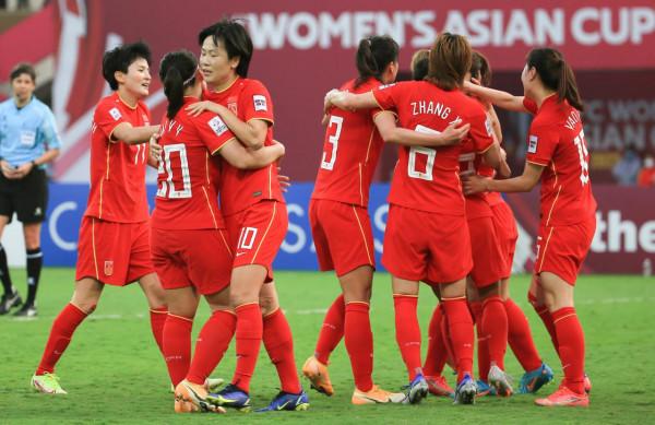 足球&mdash;&mdash;女足亞洲盃：中國隊奪冠