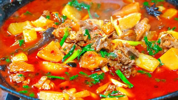 大年初五&OpenCurlyDoubleQuote;迎財神&rdquo;，記得做5道&OpenCurlyDoubleQuote;招財&rdquo;菜，老傳統招財納福