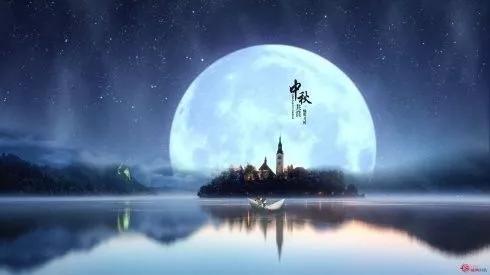 長安一片月，萬戶搗衣聲的情景