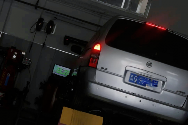 怪獸修車：2010年的老款GL8全車整備翻新，滿血復活，重回巔峰