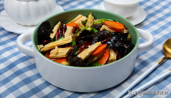 女人要想苗條，這7道素菜要常吃，清火潤燥不發胖，面板更水嫩