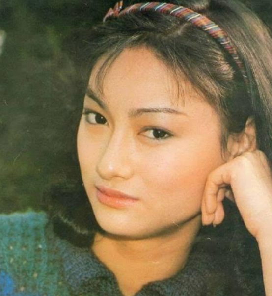 當過舞女做過乞丐,曾抑鬱自殺的惠英紅,為何被章子怡稱為";神";? 當過舞女做過乞丐,曾抑鬱自殺的惠英紅,為何被章子怡稱為";神";?