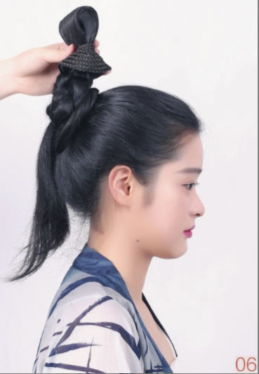 宋風造型：男性化高發髻