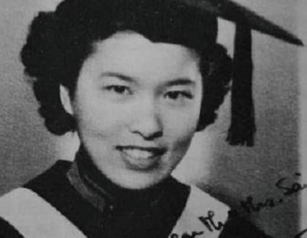 只知王毅、華春瑩？這位“燕大校花”才是中國外交部的頂級大咖