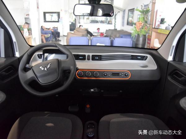 就是極其便宜,極其好開,還不用加油,實拍宏光MINIEV 就是極其便宜,極其好開,還不用加油,實拍宏光MINIEV