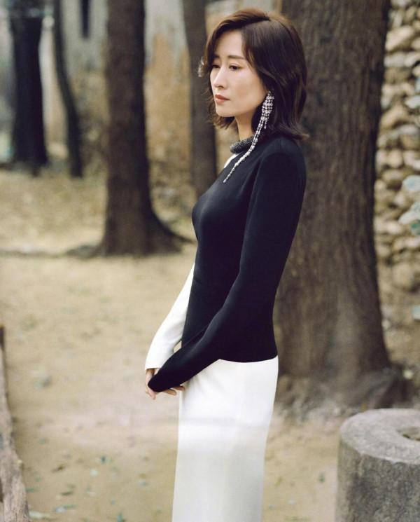 劉敏濤的這個狀態，實在是不錯，有一種現是安穩歲月靜好的感覺